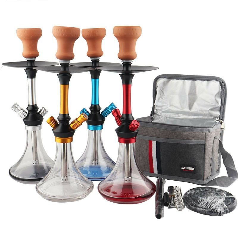 Narguilé (chichas) portables de voyage avec des vases en verre transparent, des colonnes en aluminium , des foyers en terre cuite et un sac de transport isotherme