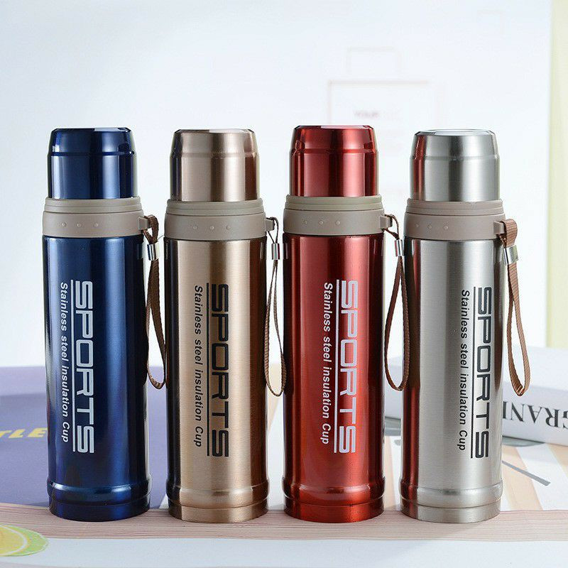 Bouteilles isothermes en acier inoxydable "Sports" sont disponibles en plusieurs couleurs métallisées.