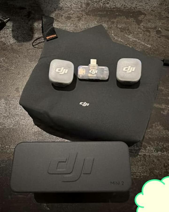 Kit DJI Mic Mini 2 pour smartphone (inclut 2 émetteurs, 1 récepteur standard et un étui de recharge) –