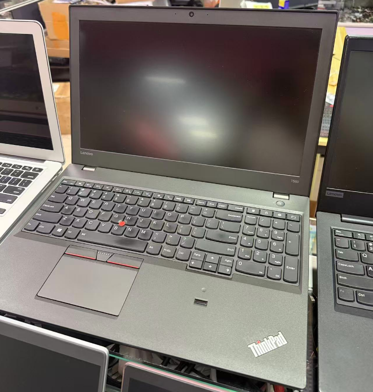 Lenovo ThinkPad i5 – PC Portable d’Occasion idéal pour le travail et les études RAM : 16 Go - SSD 256 Go Core i5