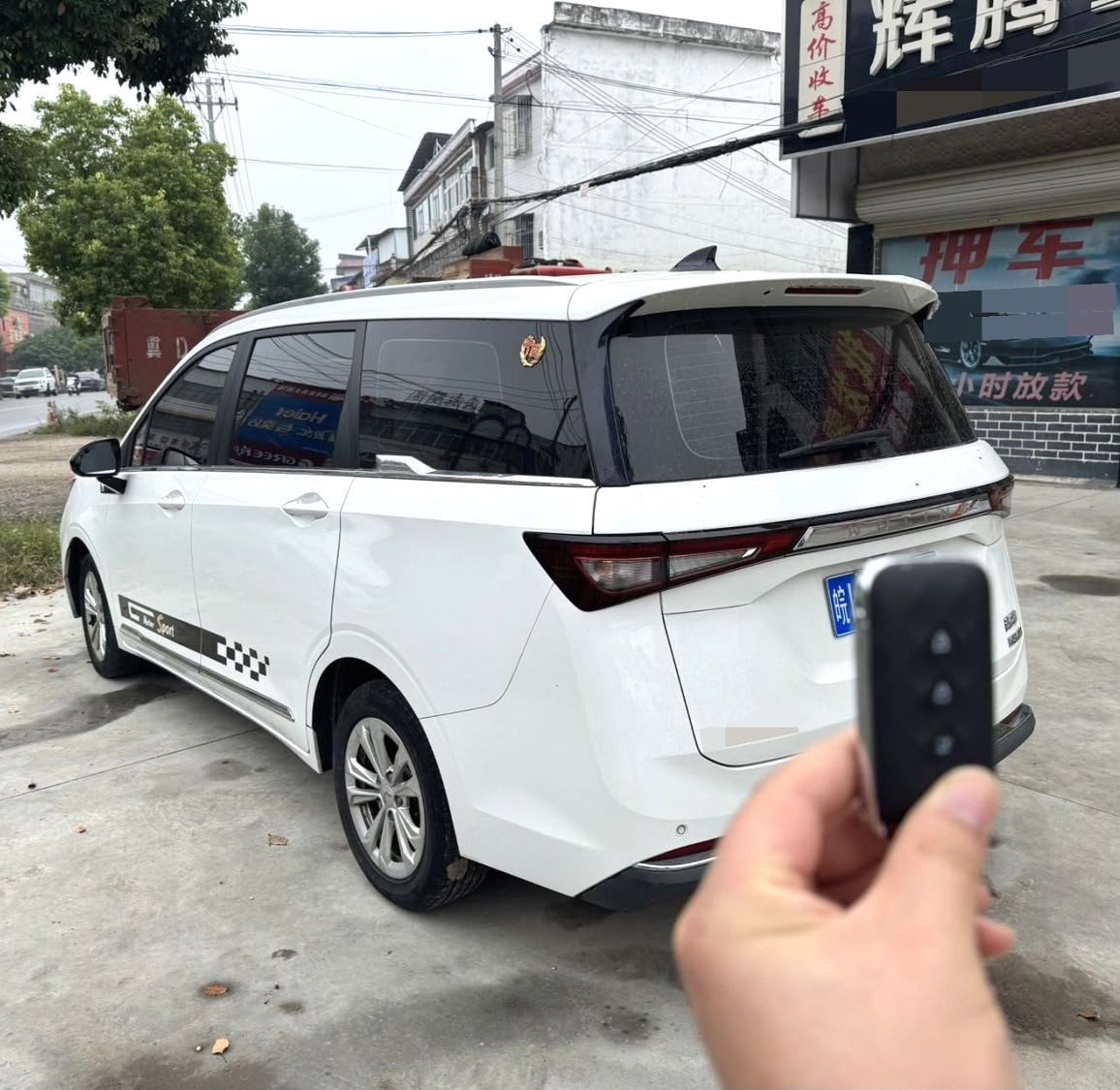 Wuling Jiachen modèle 2022 – 1.5T CVT – Finition Flagship (automatique) -  Idéal pour une utilisation familiale et le transport de marchandises